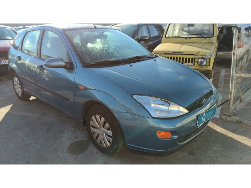 ford focus berlina (cak) del año 2000