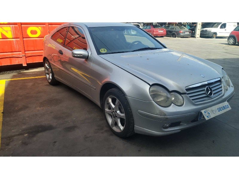 mercedes-benz clase c (w203) sportcoupe del año 2000