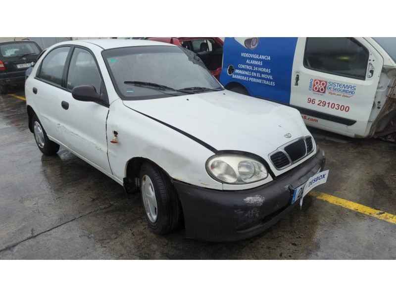 daewoo lanos del año 2002