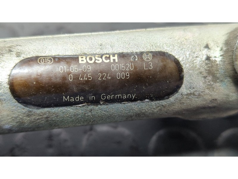 Recambio de rampa inyectora para iveco daily caja abierta / volquete 2.8 diesel cat referencia OEM IAM 0445224009  