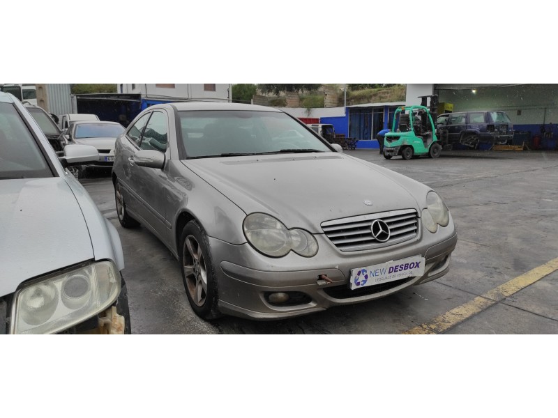 mercedes-benz clase c (w203) sportcoupe del año 2004