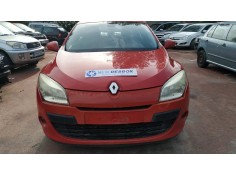 renault megane iii berlina 5 p del año 2009 2