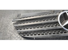 Recambio de rejilla delantera para mercedes-benz vito caja cerrada 6.03  109 cdi compacto (639.601) referencia OEM IAM A63988001 2