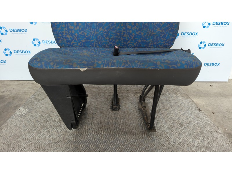 Recambio de asiento delantero derecho para iveco daily caja cerrada (1999 =>) 29 - l 11 caja cerrada referencia OEM IAM   