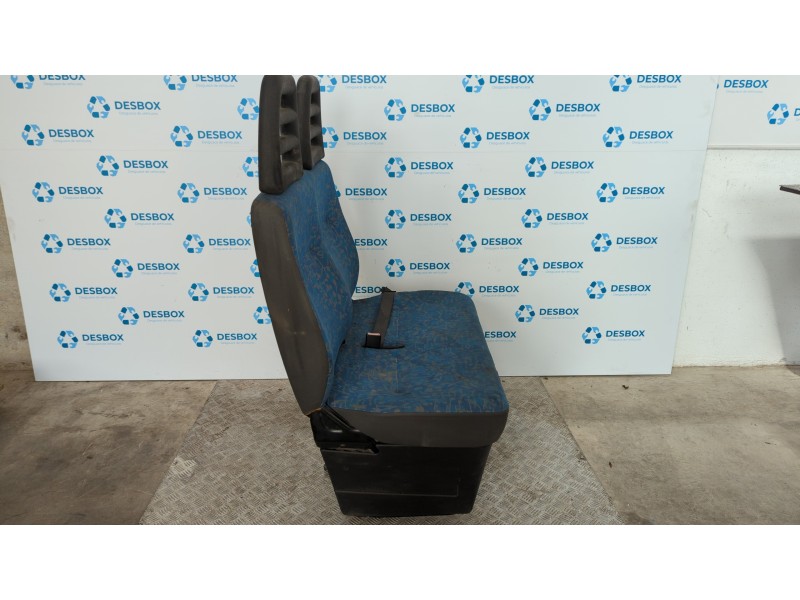 Recambio de asiento delantero derecho para iveco daily caja cerrada (1999 =>) 29 - l 11 caja cerrada referencia OEM IAM   