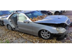 mercedes-benz clase s (w220) berlina del año 2000 2