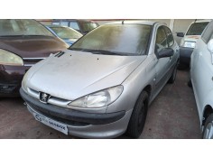 peugeot 206 berlina del año 2002 2