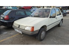 peugeot 205 berlina del año 1988 2