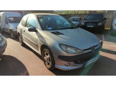 peugeot 206 berlina del año 2000
