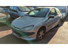 peugeot 206 berlina del año 2000 2