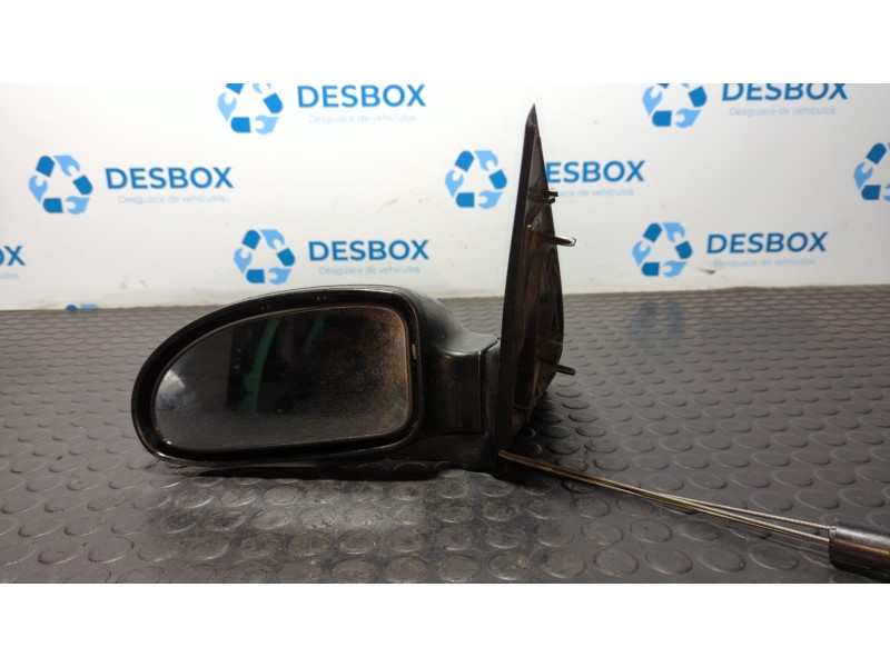 Recambio de retrovisor izquierdo para ford focus berlina (cak) ghia referencia OEM IAM 015475  