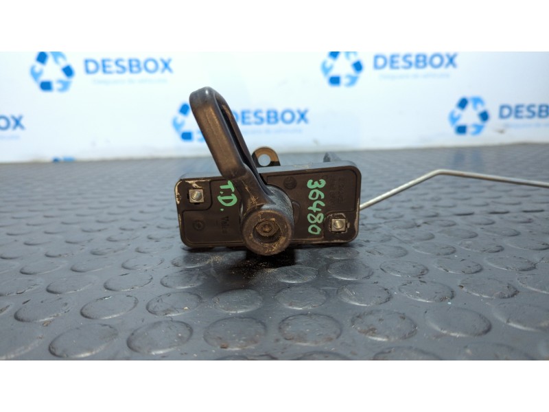 Recambio de maneta interior trasera derecha para fiat doblo 1.6 jtdm 16v cat referencia OEM IAM 2242453  