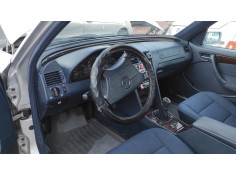 mercedes-benz clase c (w202) berlina del año 1999 2