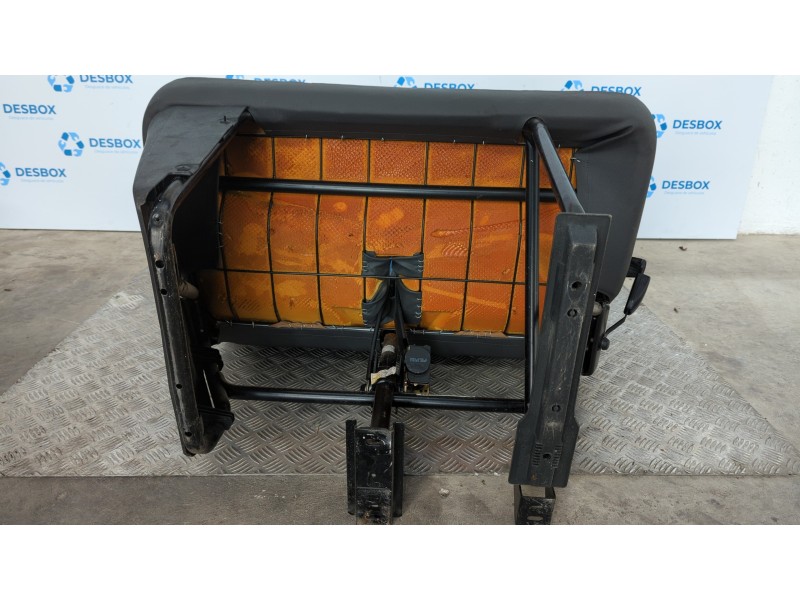 Recambio de asiento delantero derecho para iveco daily caja cerrada (1999 =>) 29 - l 11 caja cerrada referencia OEM IAM   