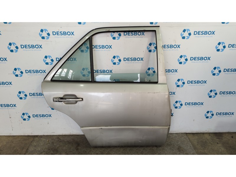 Recambio de puerta trasera derecha para mercedes-benz clase e (w124) berlina referencia OEM IAM   