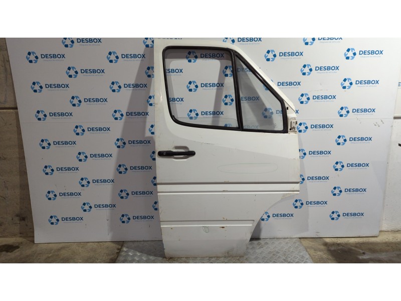 Recambio de puerta delantera derecha para mercedes-benz sprinter (w901,w903) combi referencia OEM IAM   