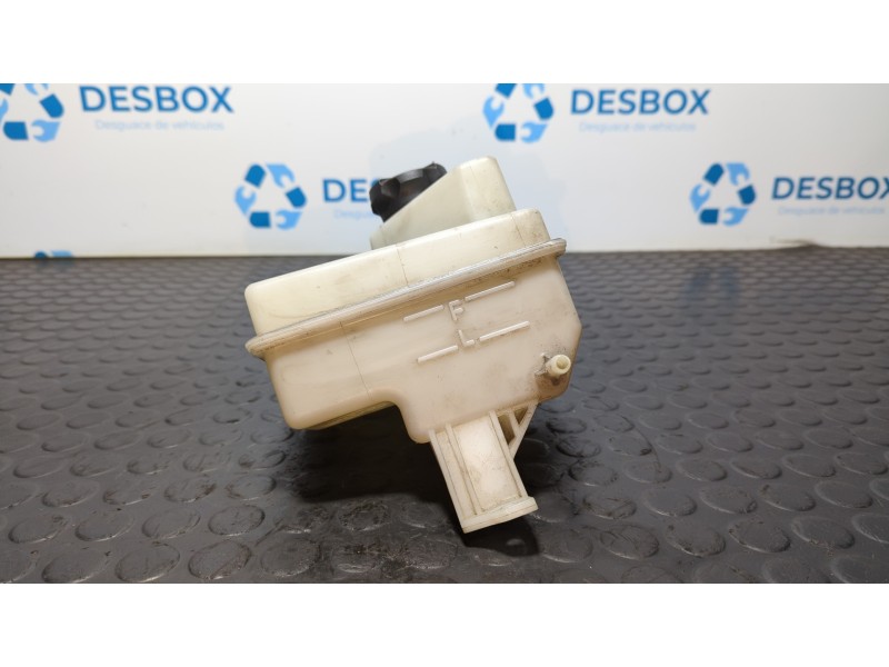 Recambio de deposito expansion para hyundai i30 1.6 referencia OEM IAM 25430A2000  