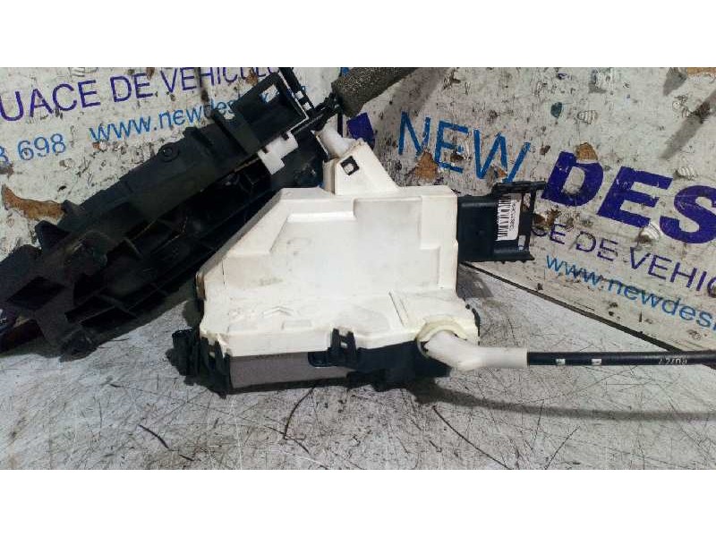 Recambio de cerradura puerta delantera derecha para citroen berlingo cuadro 1.6 16v hdi referencia OEM IAM 5468A1081I8  
