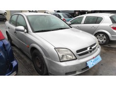 opel vectra c berlina del año 2004