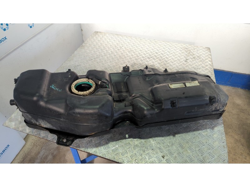 Recambio de deposito combustible para land rover discovery v6 td edition 60 yrs referencia OEM IAM WHK000147  