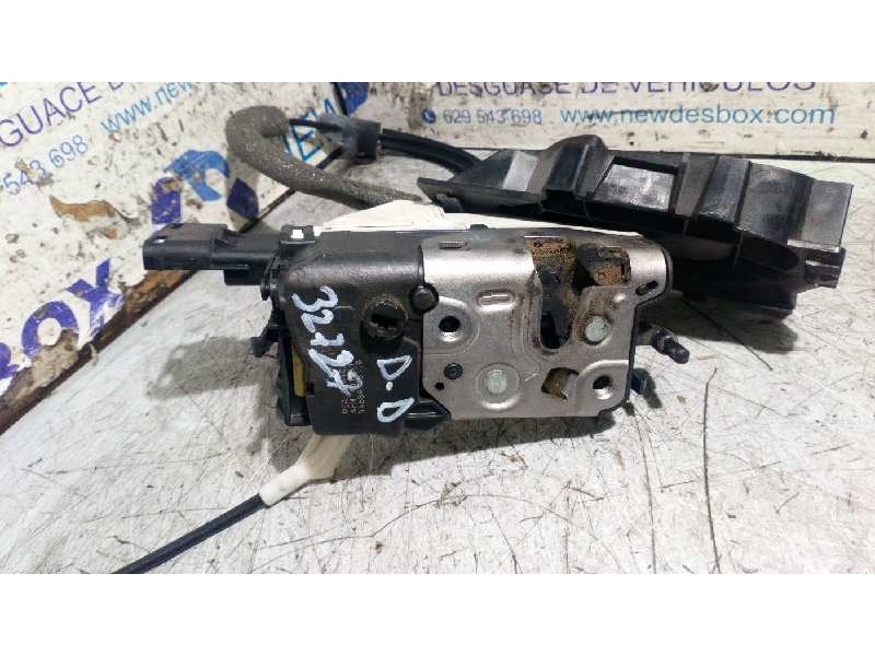 Recambio de cerradura puerta delantera derecha para citroen berlingo cuadro 1.6 16v hdi referencia OEM IAM 5468A1081I8  