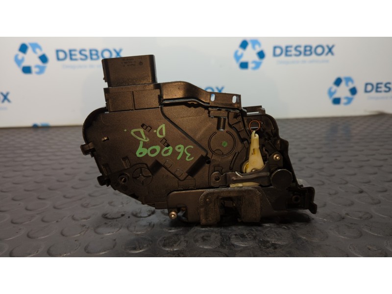 Recambio de cerradura puerta delantera derecha para land rover discovery v6 td edition 60 yrs referencia OEM IAM FQJ000420  