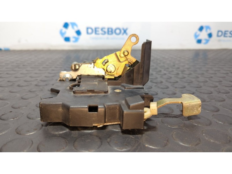 Recambio de cerradura puerta delantera izquierda para bmw serie 5 berlina (e34) 2.4 turbodiesel referencia OEM IAM 81057810  