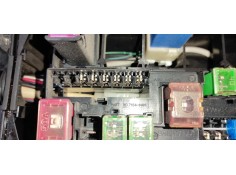 Recambio de caja reles / fusibles para nissan cabstar yd25 euro4 referencia OEM IAM 71541465   2