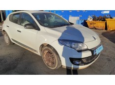 renault megane iii berlina 5 p del año 2013