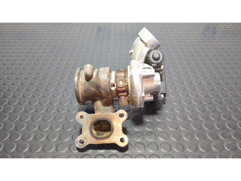 Recambio de turbocompresor para volkswagen golf vii lim. 1,4 tsi referencia OEM IAM 04E145715F  