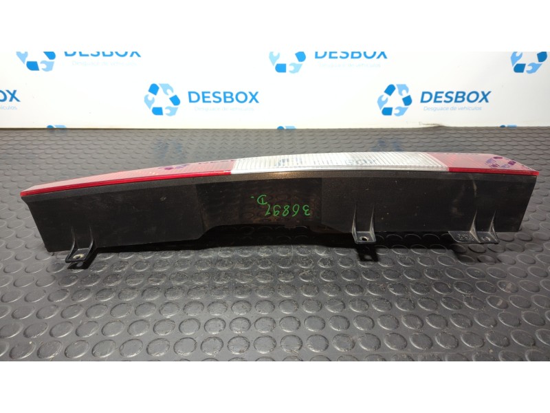 Recambio de piloto trasero derecho para mercedes-benz vito (w639) basic, combi 2.2 cdi referencia OEM IAM 96467000  