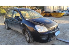 kia carens (un) del año 2012