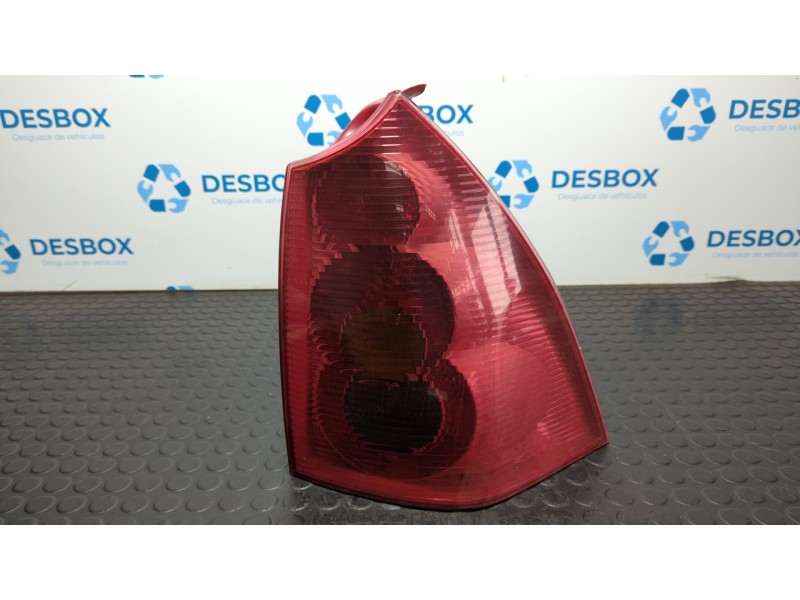 Recambio de piloto trasero derecho para peugeot 307 break / sw (s1) break xr referencia OEM IAM 26674T0206  