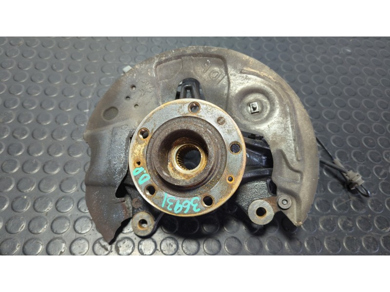 Recambio de mangueta delantera derecha para citroen grand c4 spacetourer b 1.5 hdi referencia OEM IAM 9815285080  