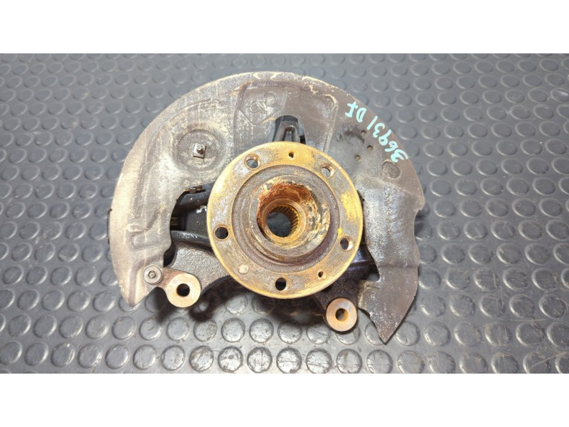Recambio de mangueta delantera izquierda para citroen grand c4 spacetourer b 1.5 hdi referencia OEM IAM 9815285180  