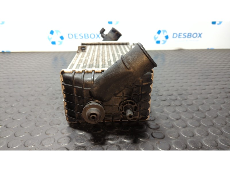 Recambio de intercooler para hyundai i30 1.6 crdi referencia OEM IAM 282702A570  