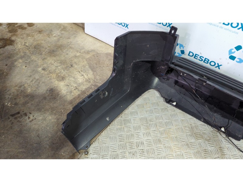 Recambio de paragolpes trasero para land rover discovery v6 td edition 60 yrs referencia OEM IAM   