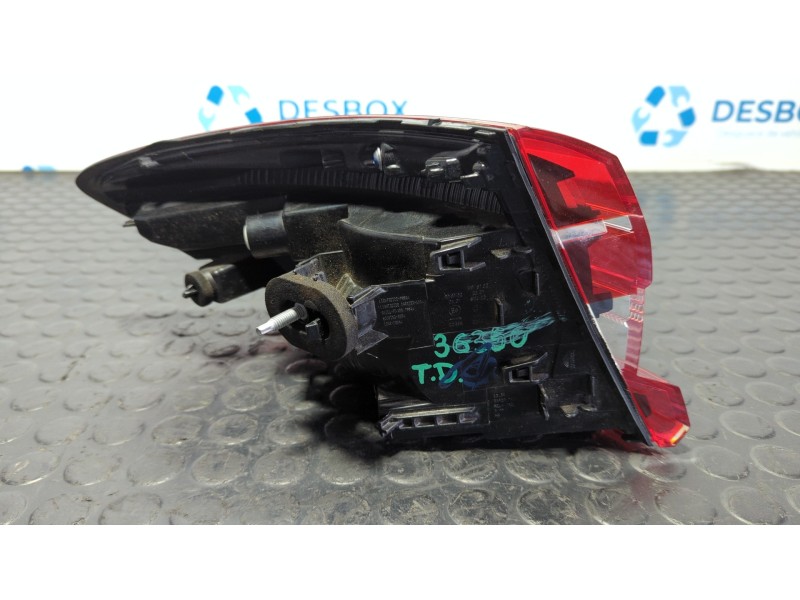 Recambio de piloto trasero derecho para renault clio v 1.0 referencia OEM IAM 265504885R  