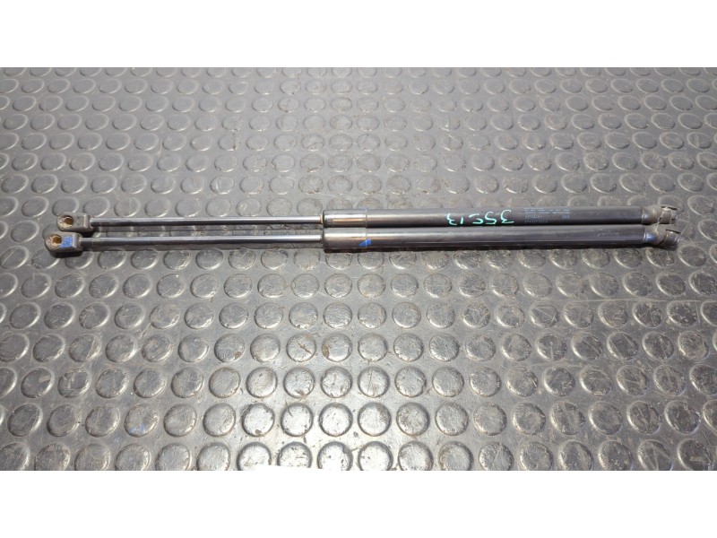 Recambio de amortiguadores maletero / porton para audi a3 sportback (8p) 2.0 fsi ambiente referencia OEM IAM 8P4827552B  