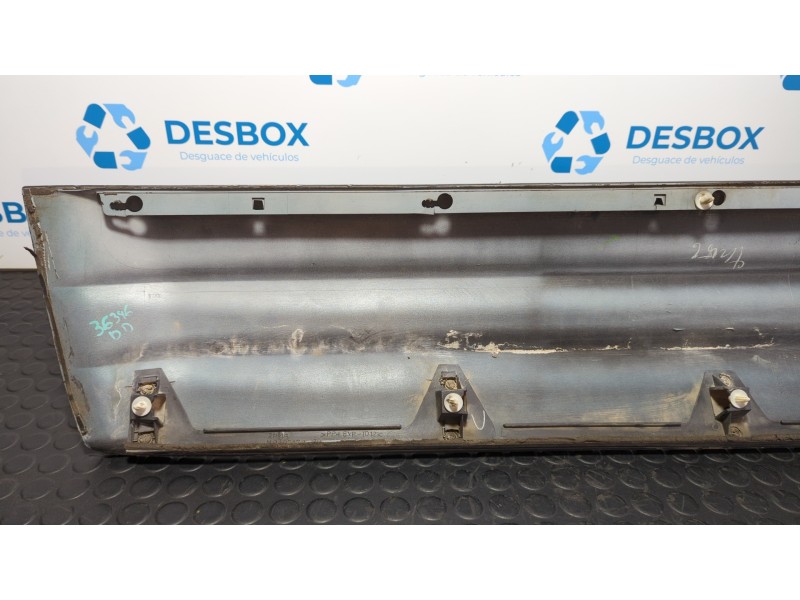 Recambio de moldura para mitsubishi montero (v80/v90) 3.2 di-d intense (5-ptas.) referencia OEM IAM MR47858  