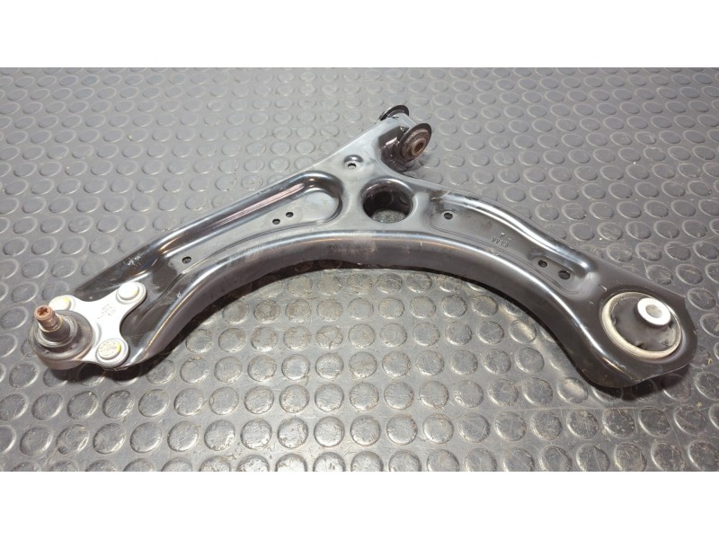 Recambio de brazo izquierdo inferior delantero para seat arona arona 1.0 tsi referencia OEM IAM 2Q0407151B  
