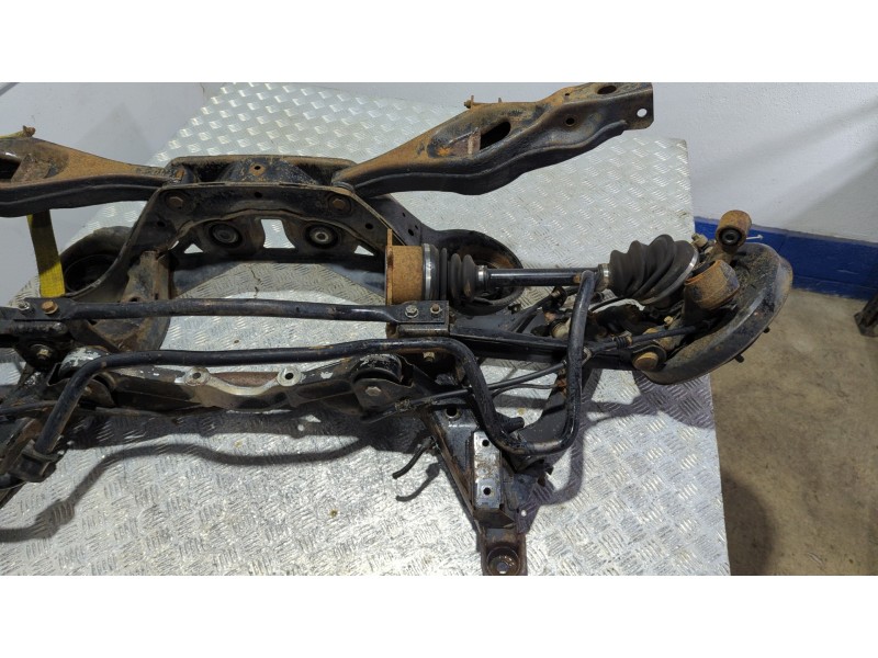 Recambio de puente trasero para mitsubishi montero (v80/v90) 3.2 di-d intense (5-ptas.) referencia OEM IAM   