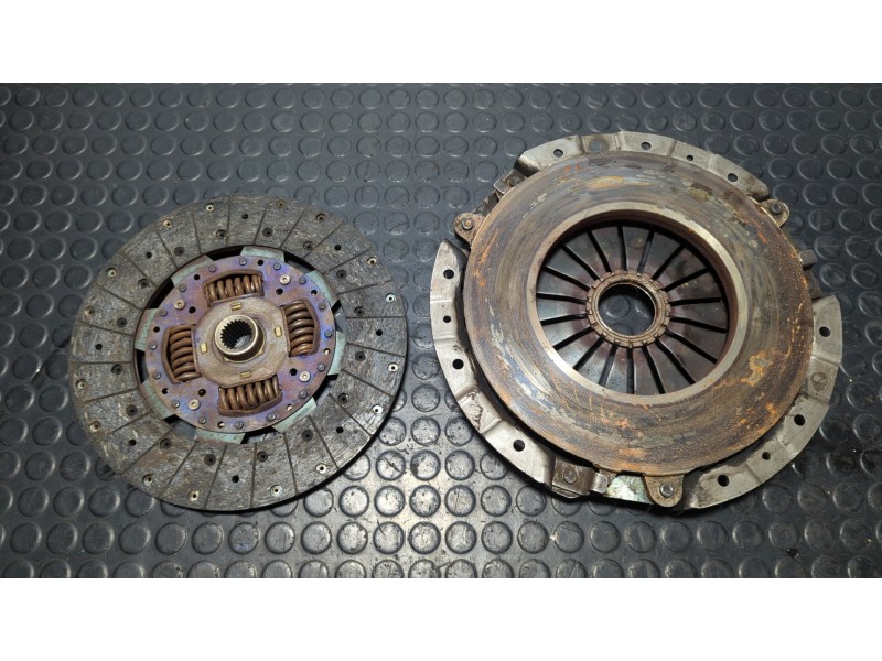 Recambio de kit embrague para mitsubishi montero (v80/v90) 3.2 di-d intense (5-ptas.) referencia OEM IAM   