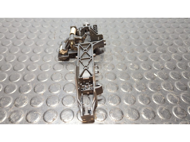 Recambio de soporte maneta exterior trasera izquierda para kia cee´d 1.4 crdi referencia OEM IAM   