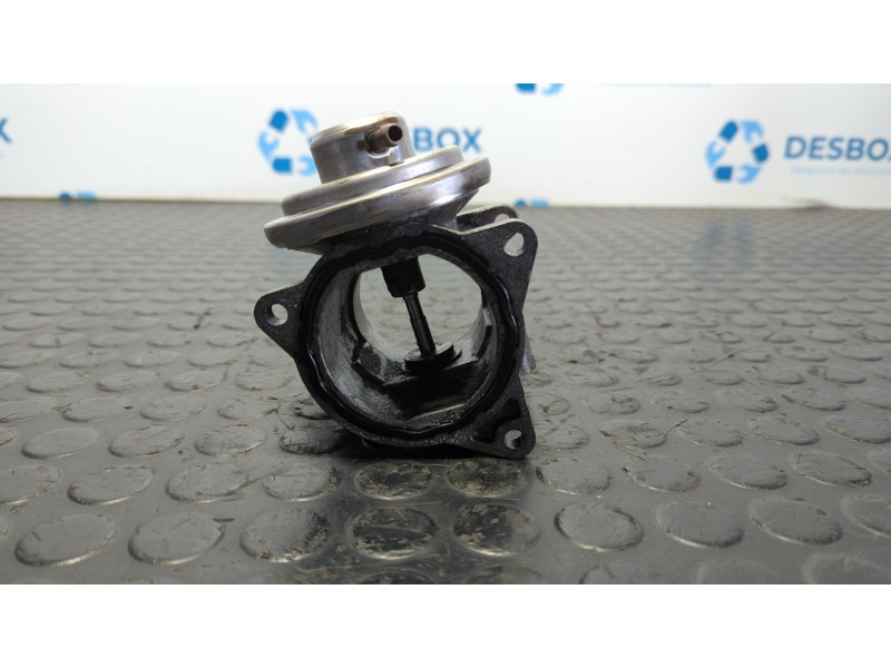 Recambio de valvula egr para audi a3 (8p) a3 2.0 tdi referencia OEM IAM 038131501AN  