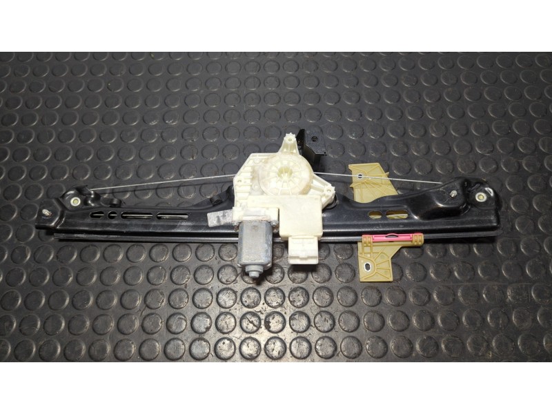 Recambio de elevalunas trasero derecho para citroen grand c4 spacetourer b 1.5 hdi referencia OEM IAM 9825709980  