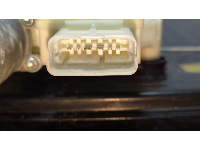 Recambio de elevalunas trasero derecho para citroen grand c4 spacetourer b 1.5 hdi referencia OEM IAM 9825709980  
