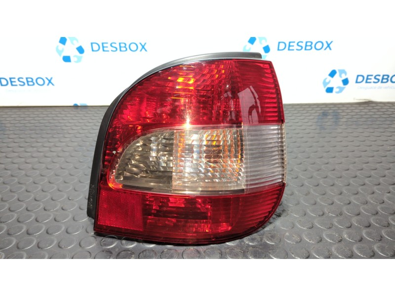 Recambio de piloto trasero derecho para renault megane i scenic (ja0) referencia OEM IAM 2341  