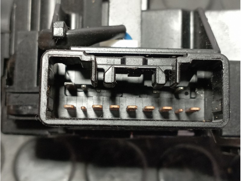 Recambio de mando luces para toyota auris 1.4 turbodiesel cat referencia OEM IAM 0230017F246  