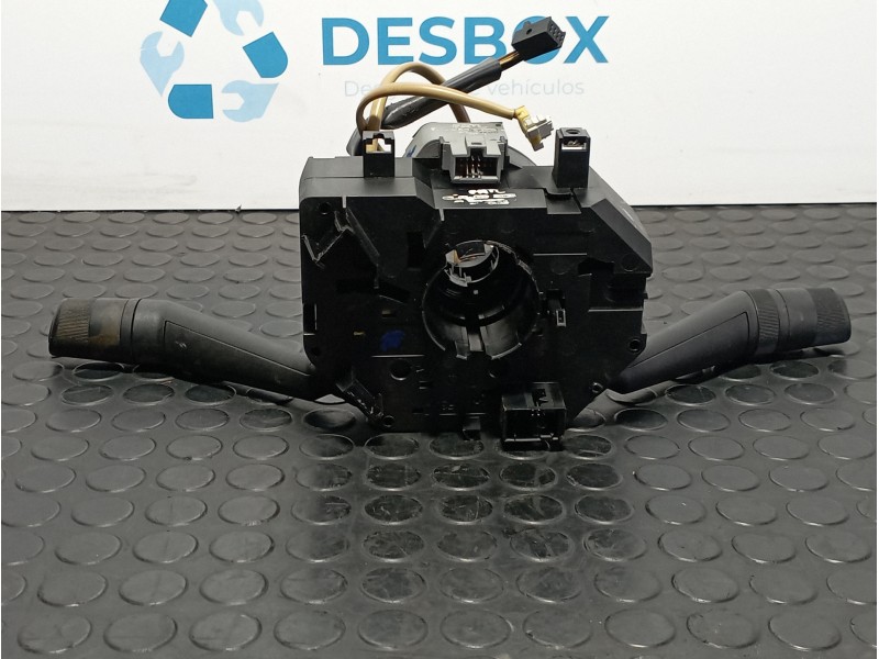 Recambio de mando multifuncion para fiat grande punto (199) 1.3 16v multijet active (55kw) referencia OEM IAM 7354104230AR  